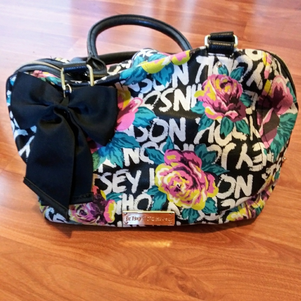 Betsey johnson purse